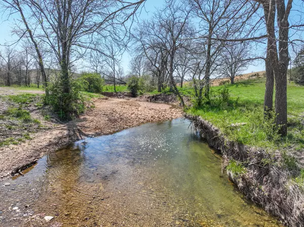 Willow Springs, MO 65793,16201 Dutch DR