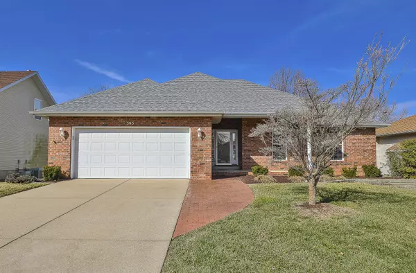 395 S Yellowwood DR, Springfield, MO 65809