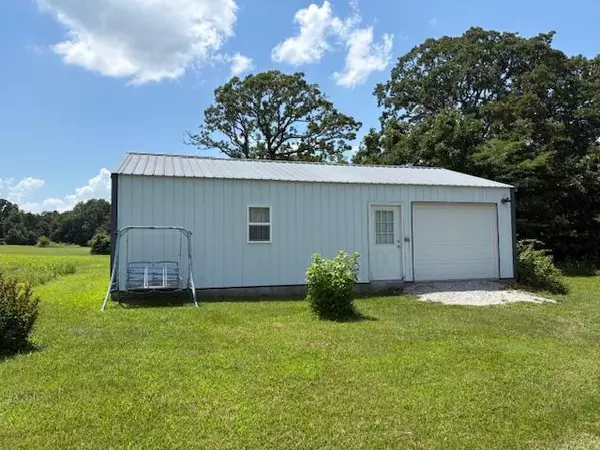 Humansville, MO 65674,469 E 343rd RD