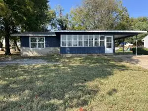 99 First Street, Gainesville, MO 65655