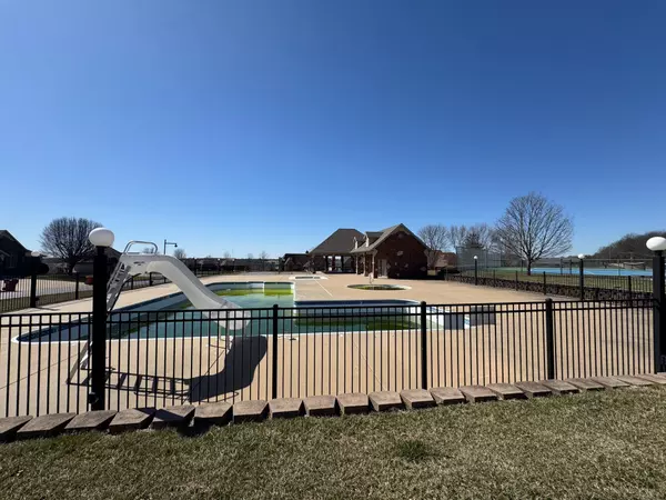 Springfield, MO 65810,1242 W Gaslight DR