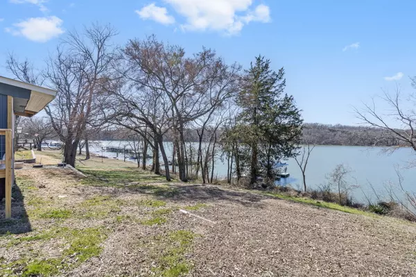Cape Fair, MO 65624,121 Lakeside DR