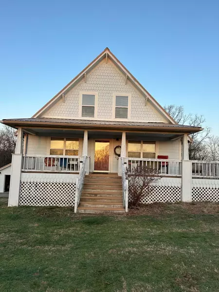 660 Pendergraft RD, Noel, MO 64854