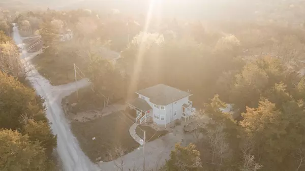 Reeds Spring, MO 65737,198 Nine Center CT