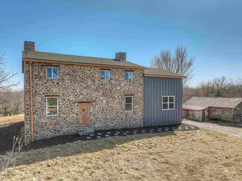 21561 Hottel Springs Road, Seneca, MO 64865