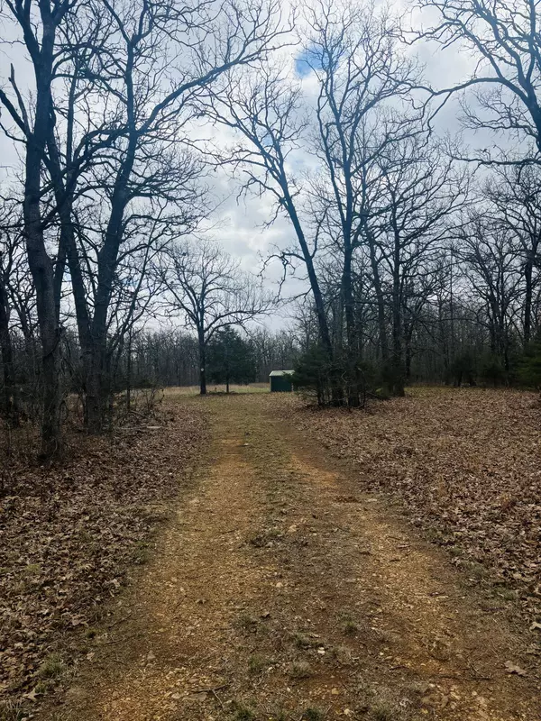 Neosho, MO 64850,14351 Falcon Road