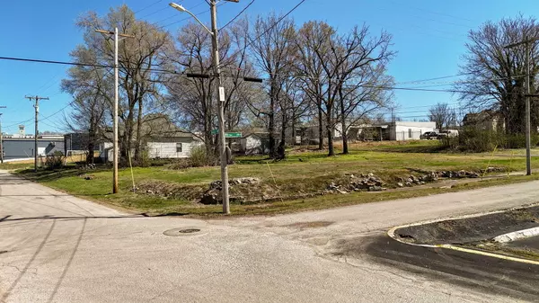 Springfield, MO 65806,222 N 8th AVE