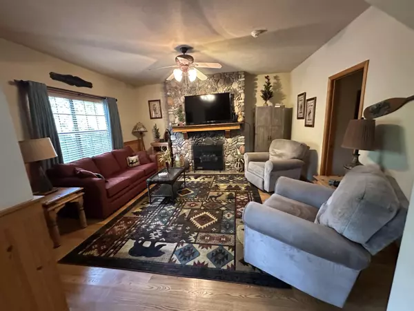 Branson, MO 65616,215 Oakridge RD