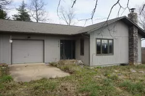 2198 Maple ST, Hollister, MO 65672