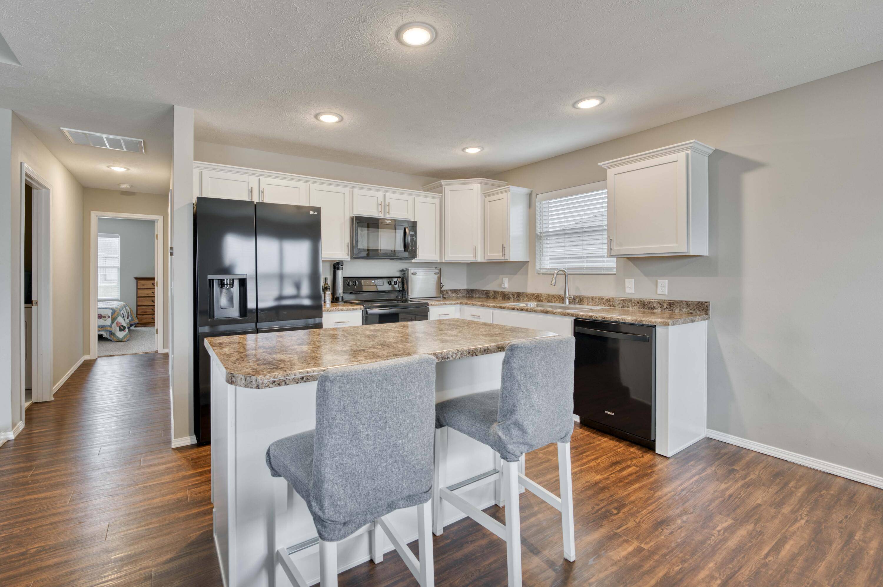 Republic, MO 65738,1481 Habersham ST