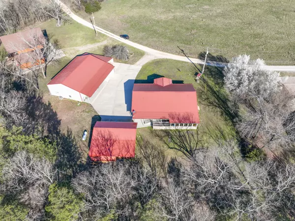 Shell Knob, MO 65747,302 Wildwood RD
