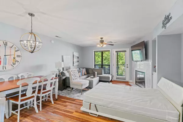 Branson, MO 65616,429 Chinquapin CIR #608