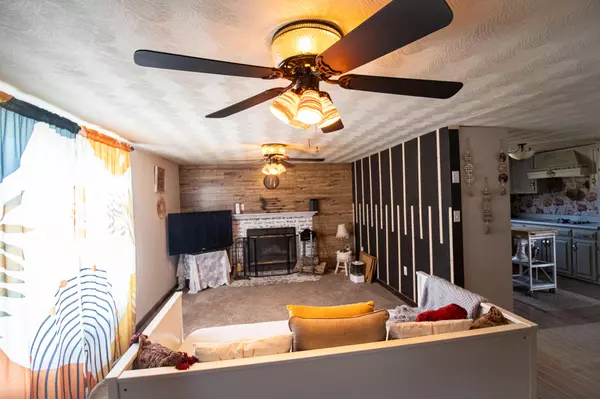 Edwards, MO 65326,30680 Hillcrest AVE