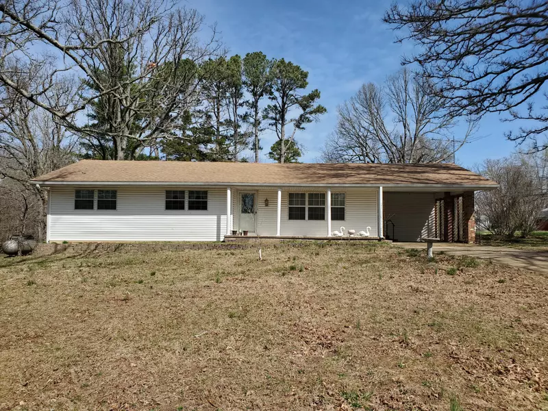 528 Dogwood LN, Houston, MO 65483