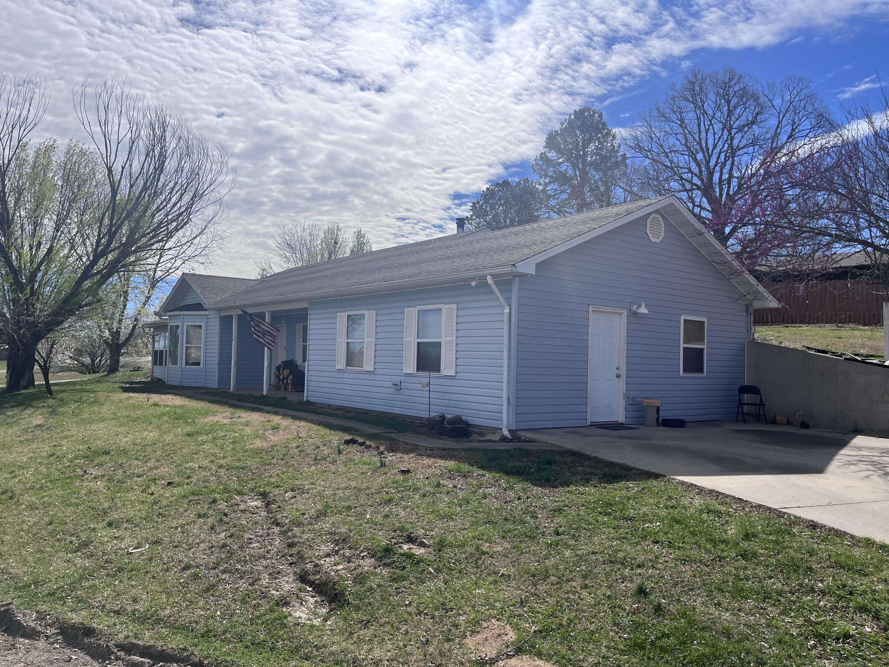Mansfield, MO 65704,208 N Julie Avenue