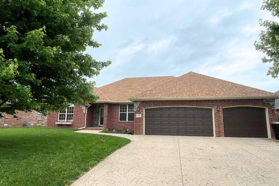 445 E Sequoia ST, Republic, MO 65738