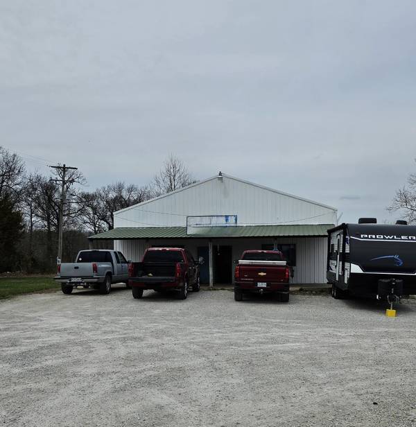 11007 7 HWY, Clinton, MO 64735