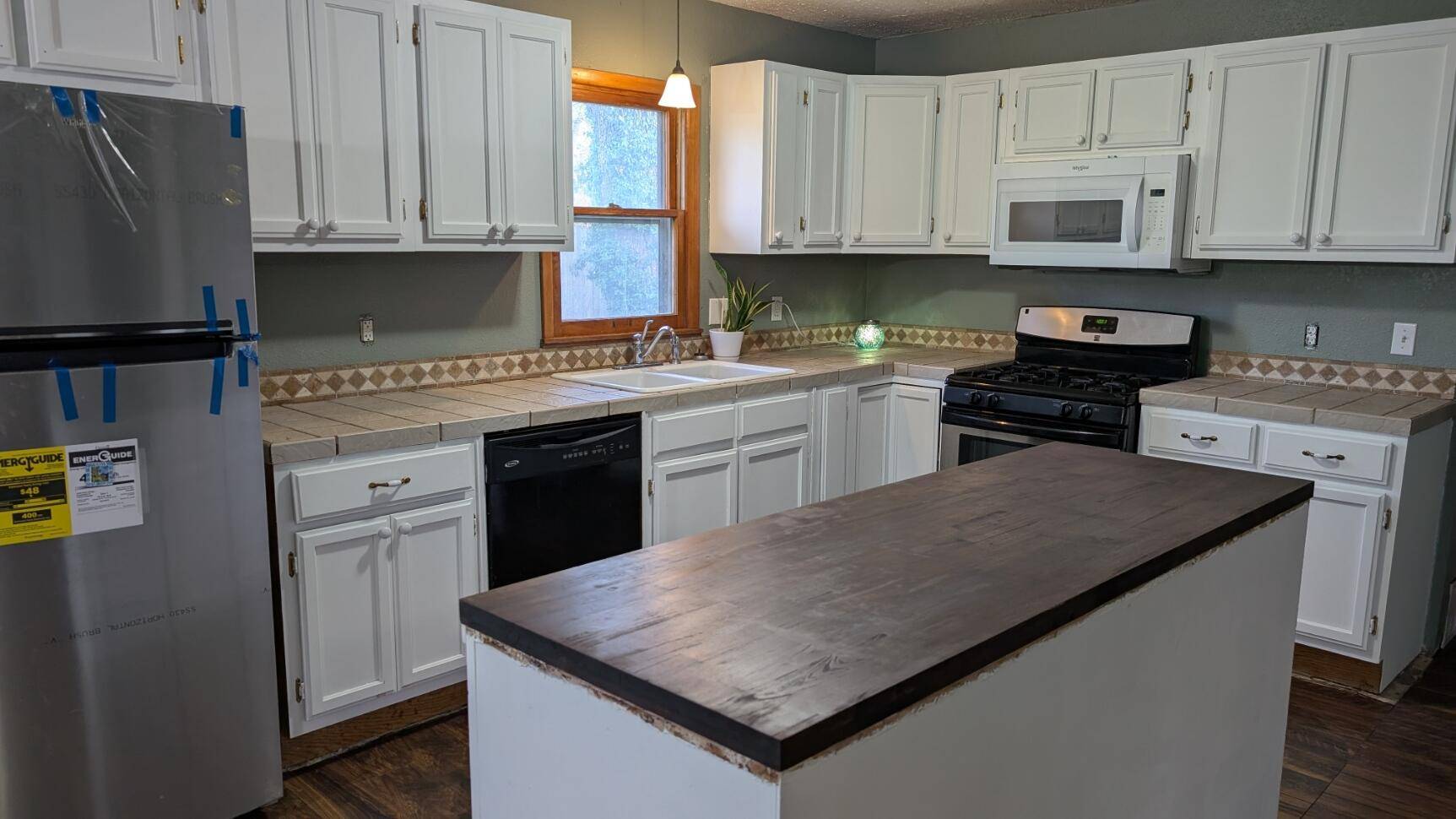 Monett, MO 65708,529 W Myrtle