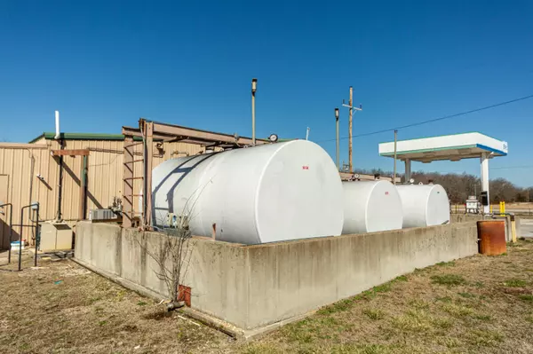 Dadeville, MO 65635,784 E State Highway 215