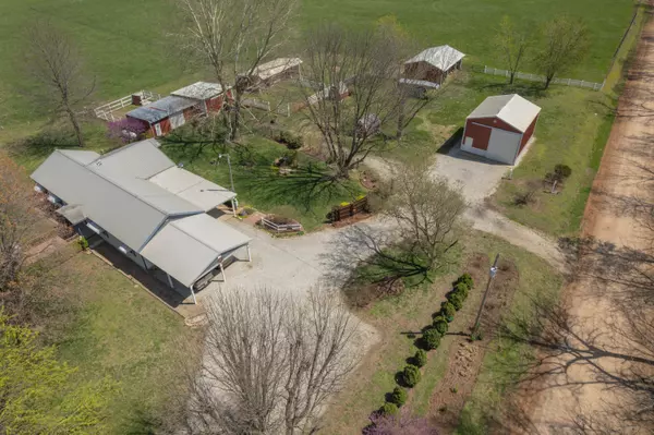 Stark City, MO 64866,17941 Unicorn RD