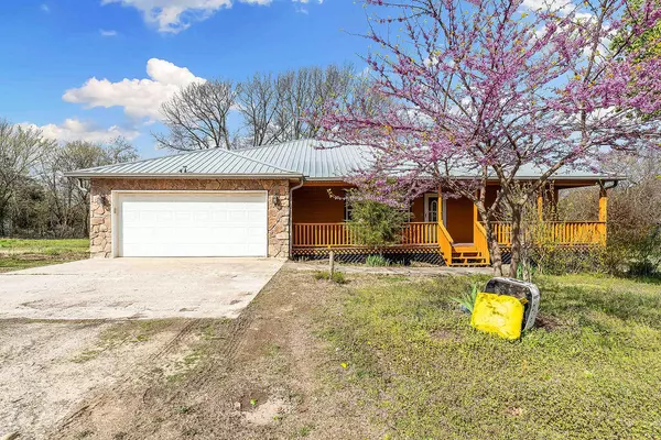 Seligman, MO 65745,7959 Heritage Heights RD