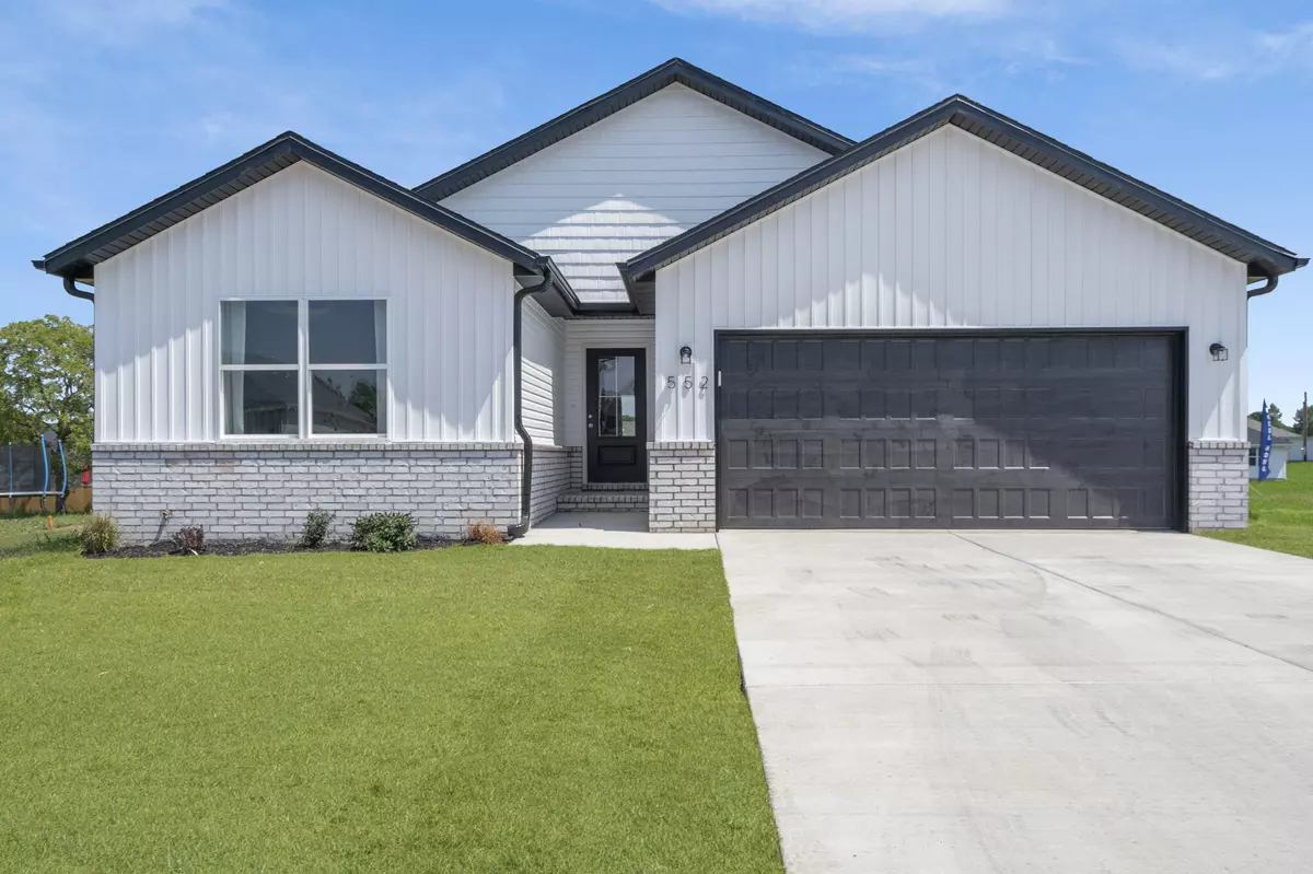 Willard, MO 65781,784 Hoffman Hills BLVD