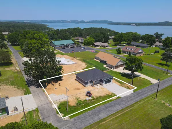 Blue Eye, MO 65611,183 Twin Island Dr.