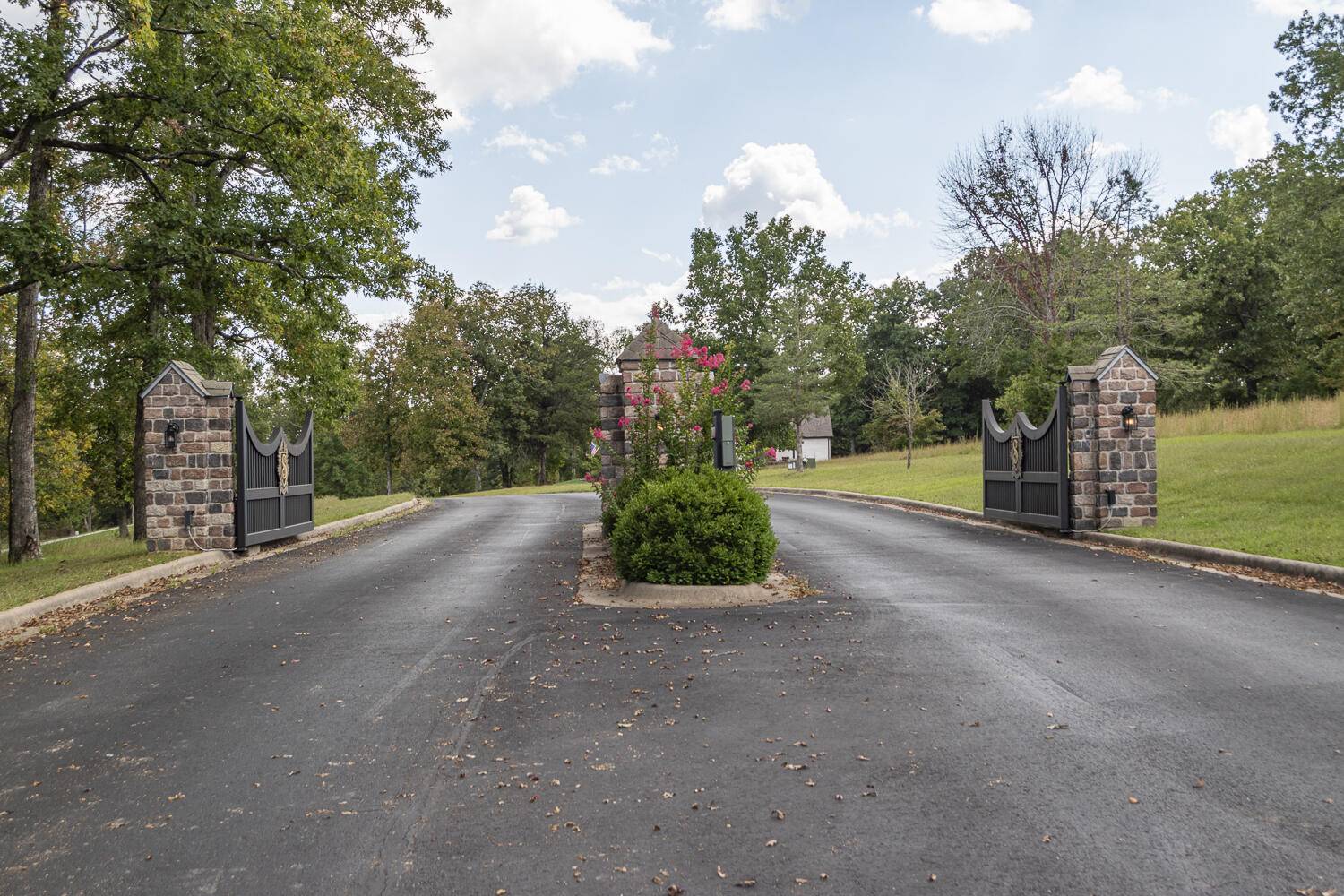 Saddlebrooke, MO 65630,132 & 133 Seven Pines DR