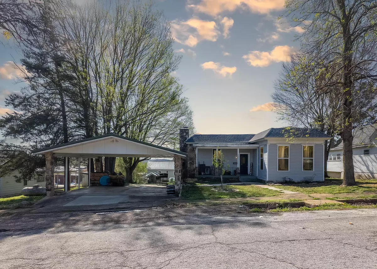 Thayer, MO 65791,213 Arch