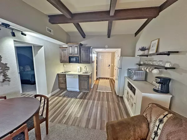 70 Kimberling Crossing DR #206-207, Kimberling City, MO 65686
