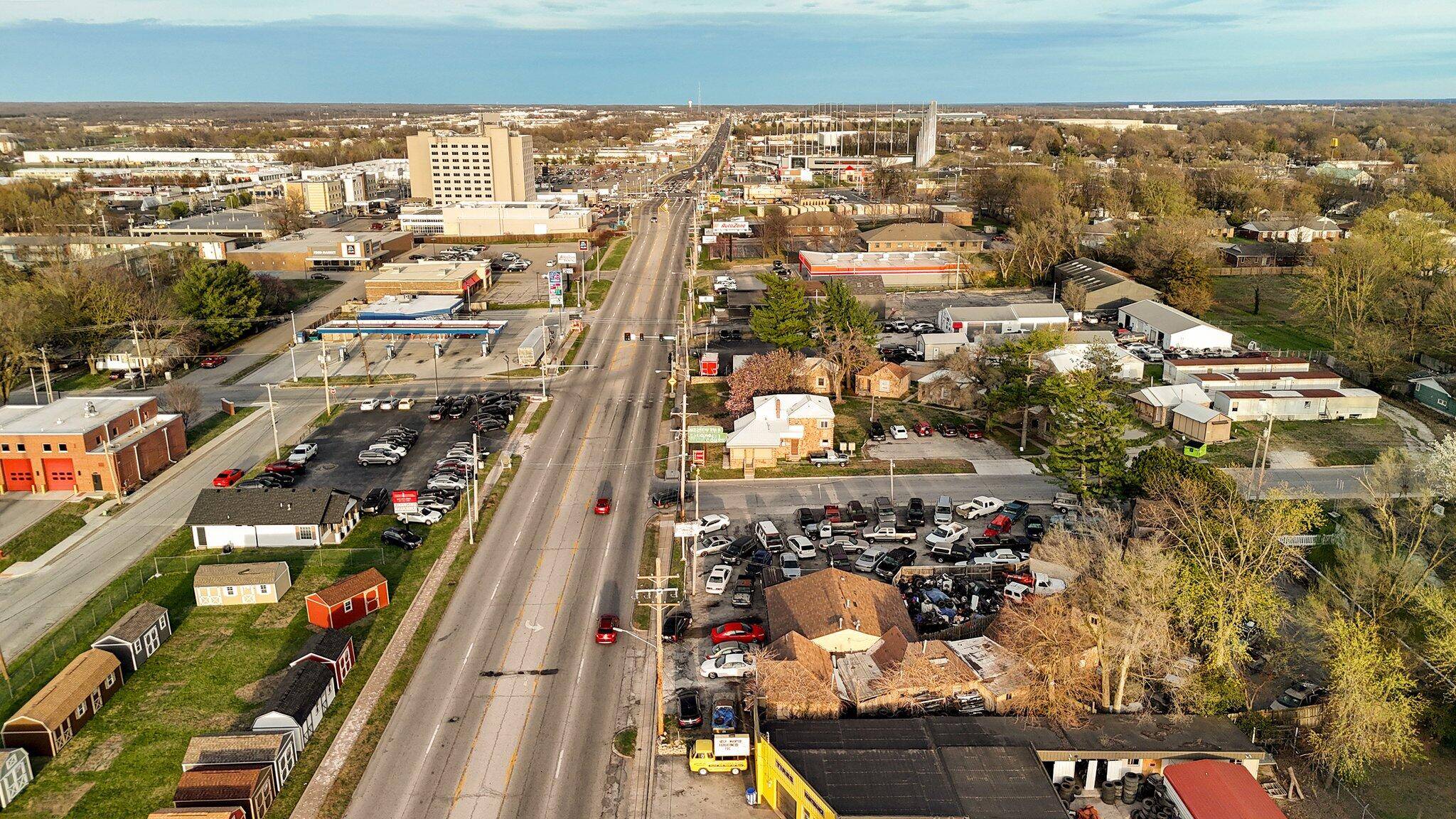 Springfield, MO 65803,1534 E Kearney ST