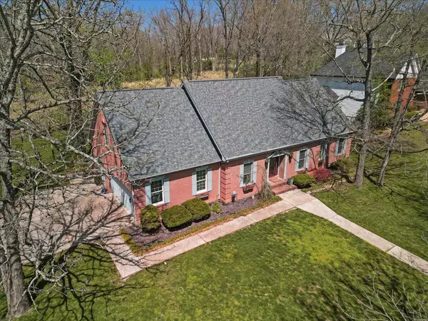 West Plains, MO 65775,2111 Sycamore DR