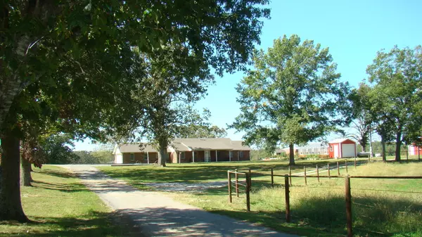 1003 County Road 3030, Mountain View, MO 65548