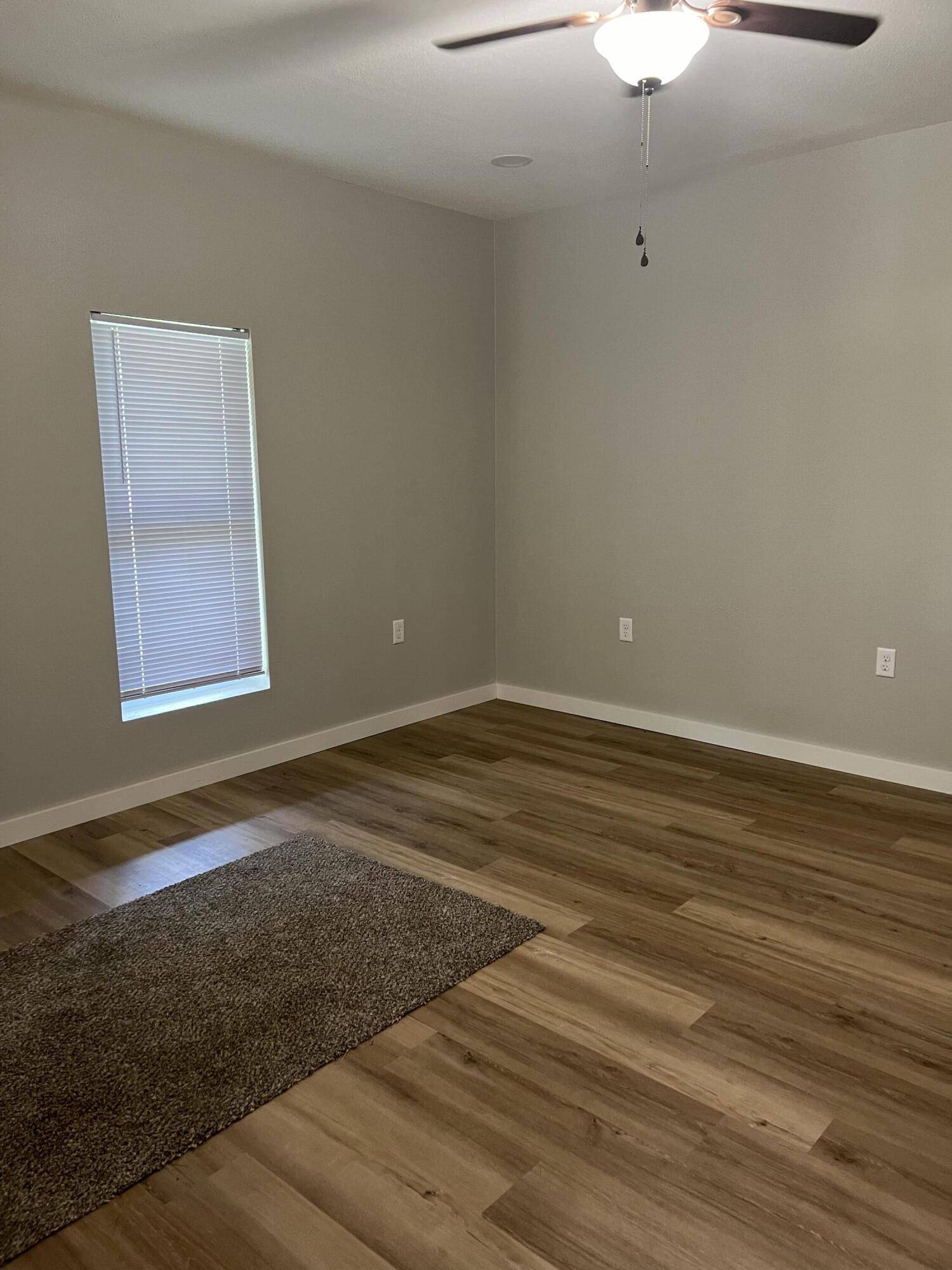 Mountain Grove, MO 65711,219 E State ST