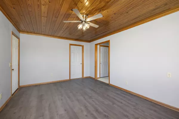 Wheatland, MO 65779,19060 4th AVE