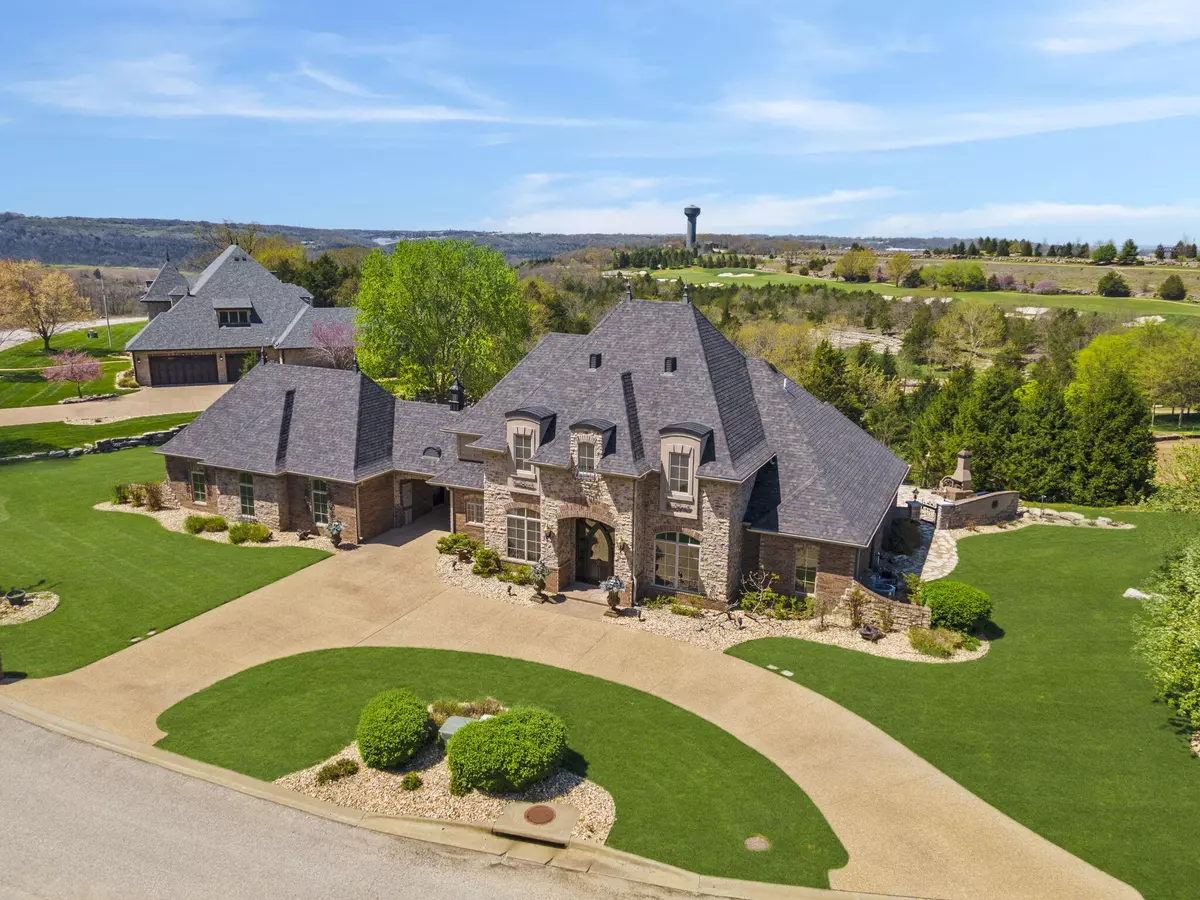 Hollister, MO 65672,240 Golf Club DR
