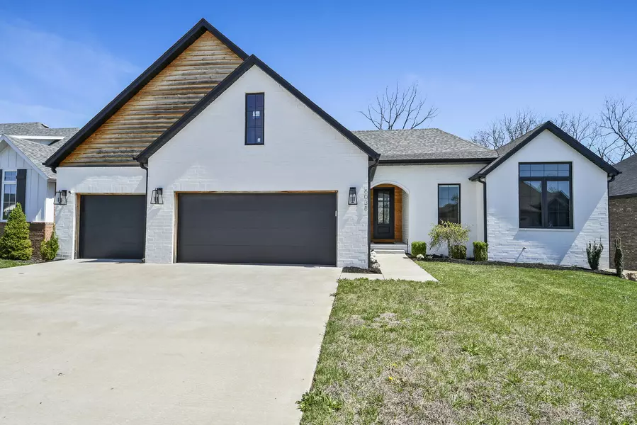 6038 S Maryland AVE, Springfield, MO 65810