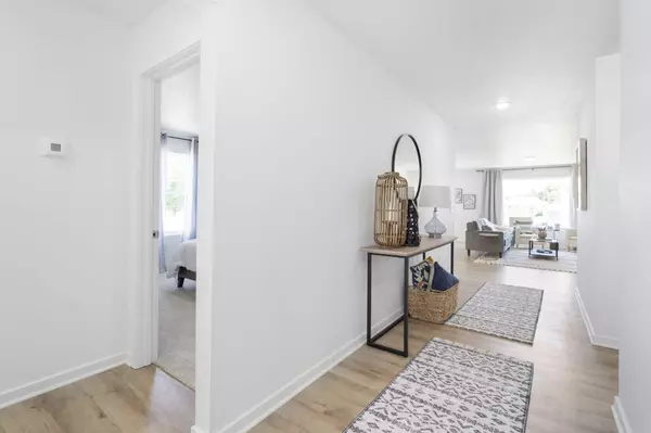 Brookline, MO 65619,3914 E Fieldcrest CT