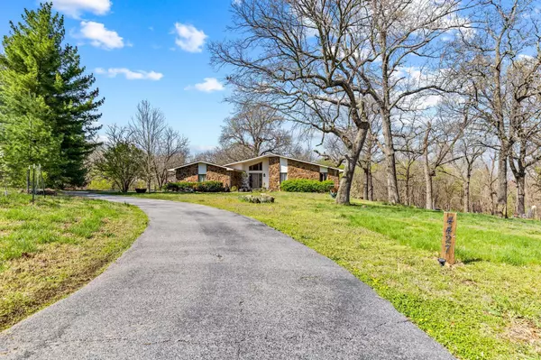 Loma Linda, MO 64804,4427 Edgewood CIR