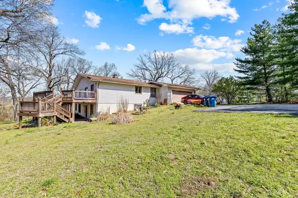 Loma Linda, MO 64804,4427 Edgewood CIR