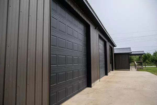 Seymour, MO 65746,203 E Steel ST
