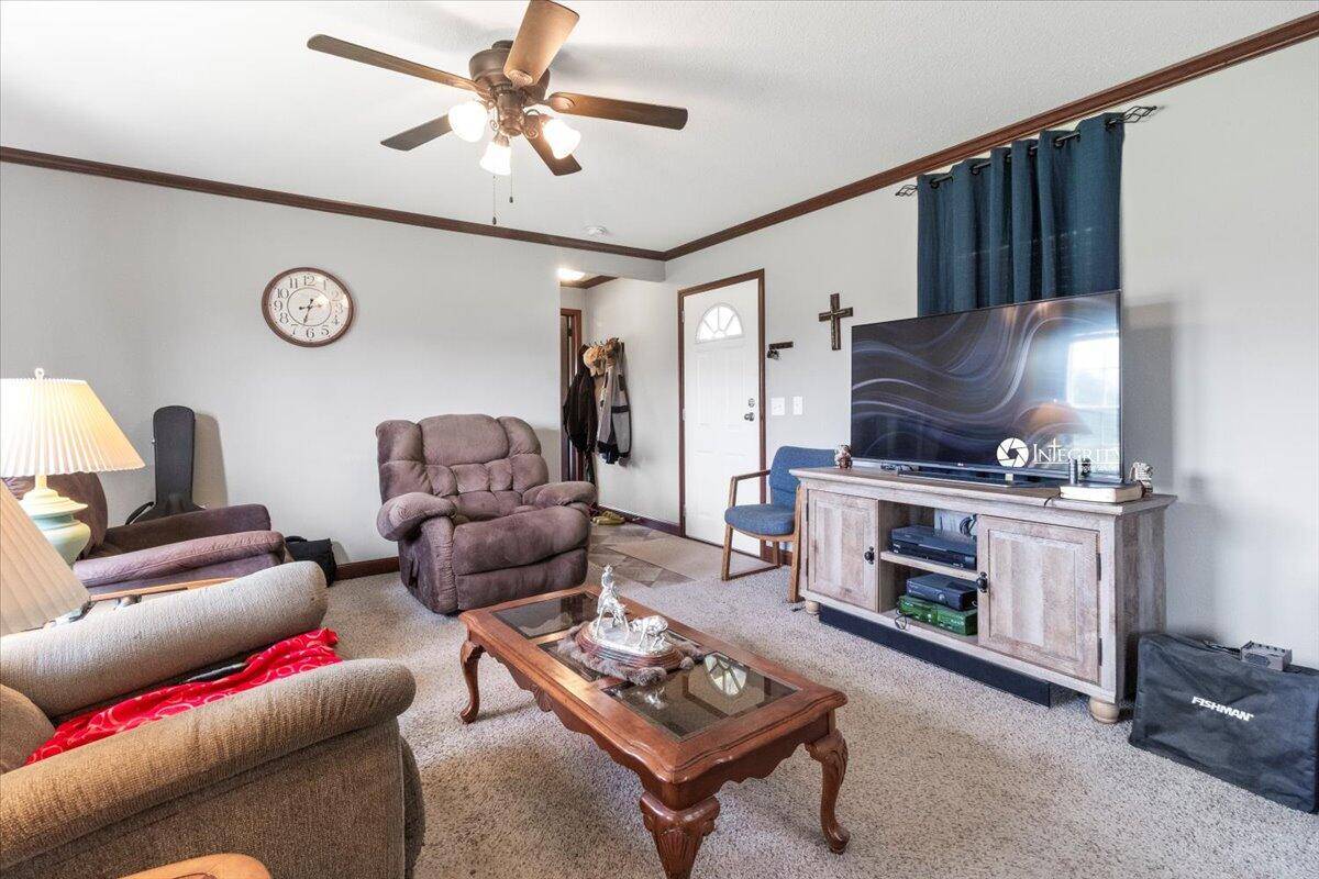 Moody, MO 65777,14321 Private Road 6601