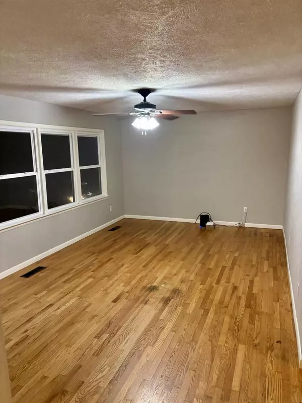 Mammoth Spring, AR 72554,85 Peggy AVE