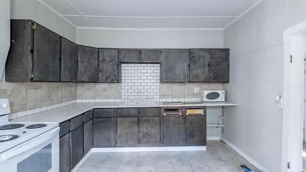 Thayer, MO 65791,217 S 3rd ST