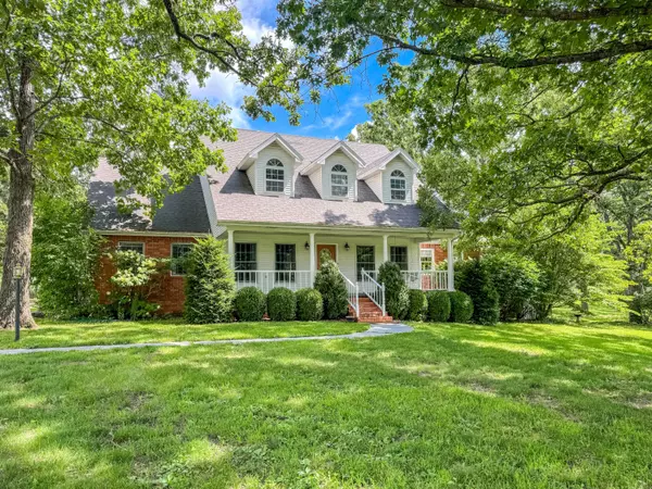 Marshfield, MO 65706,211 Hill Haven RD