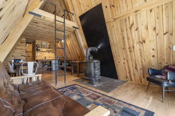 Long Lane, MO 65590,118 Bethel RD