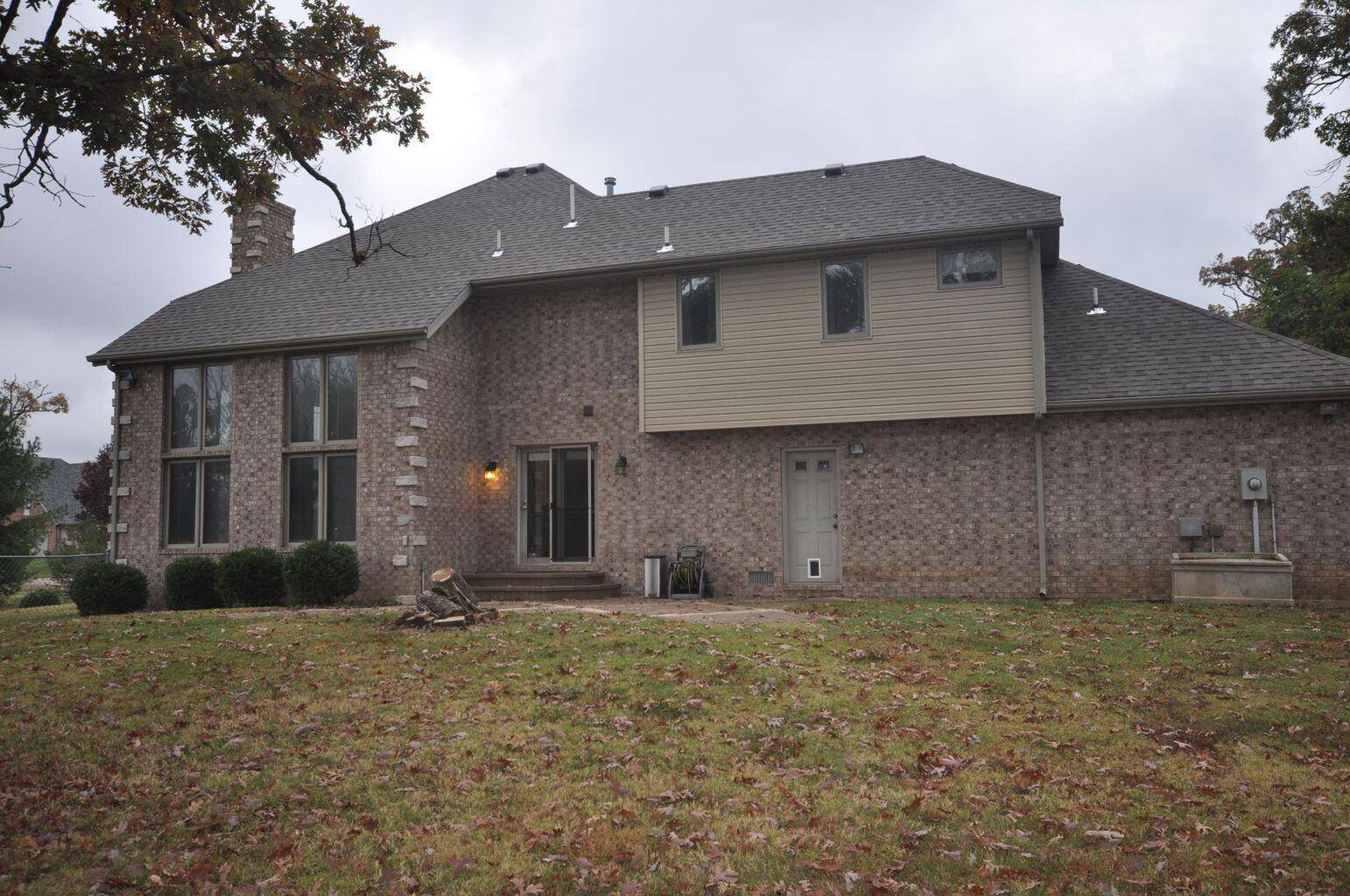 Aurora, MO 65605,1929 Meadowlark LN