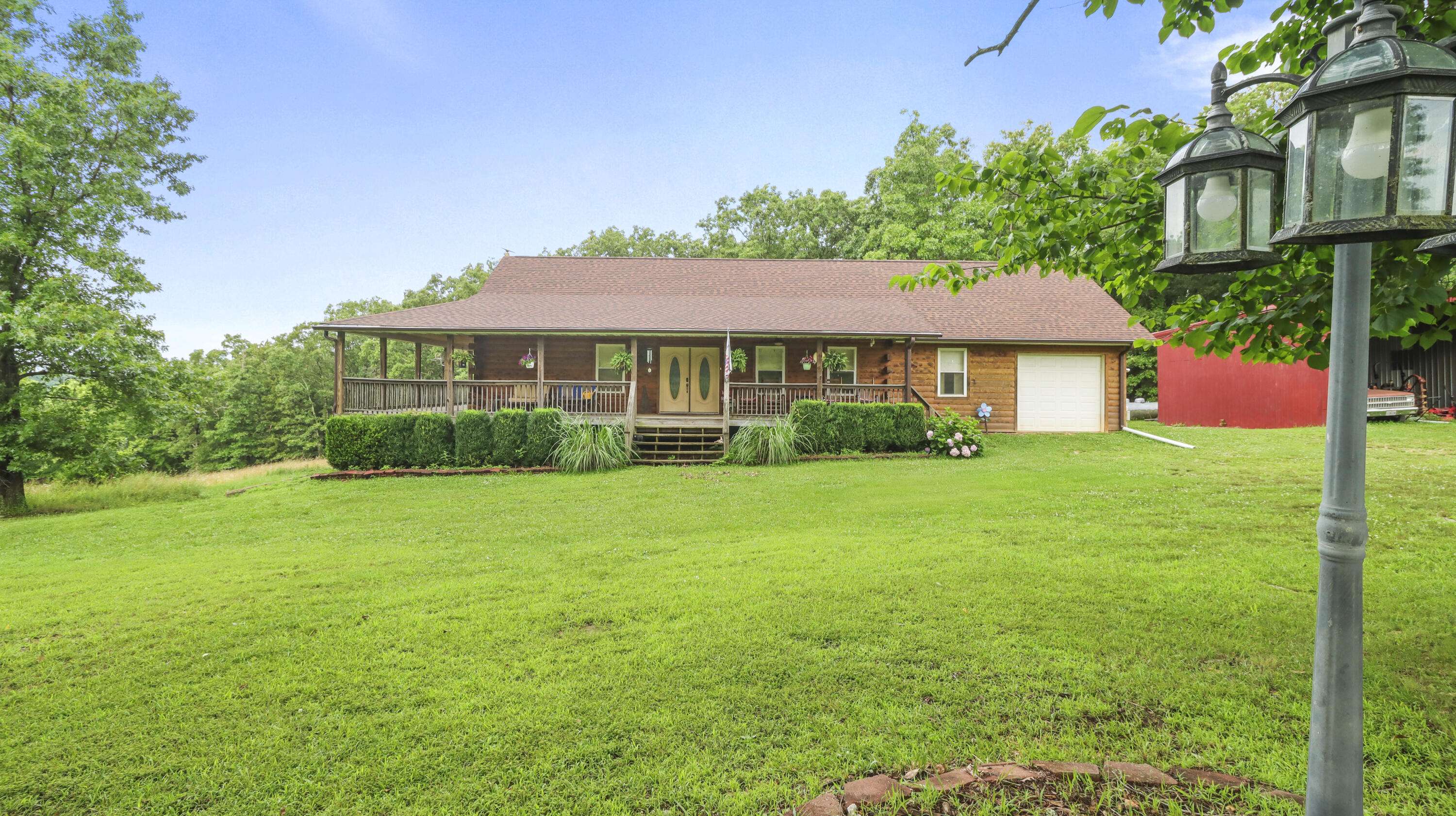 Graff, MO 65660,7745 Murr RD