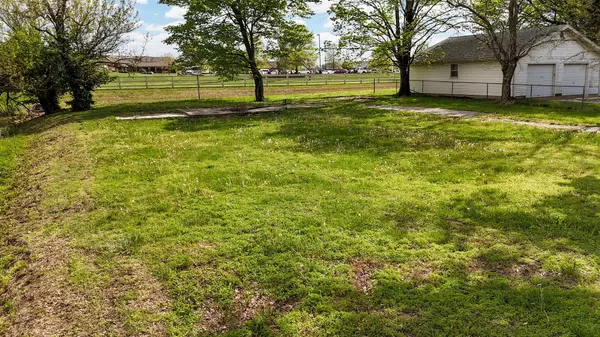 Mt Vernon, MO 65712,329 E Alice ST