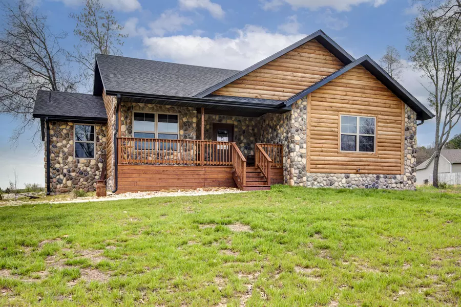 150 Sunshine Avenue, Cabool, MO 65689